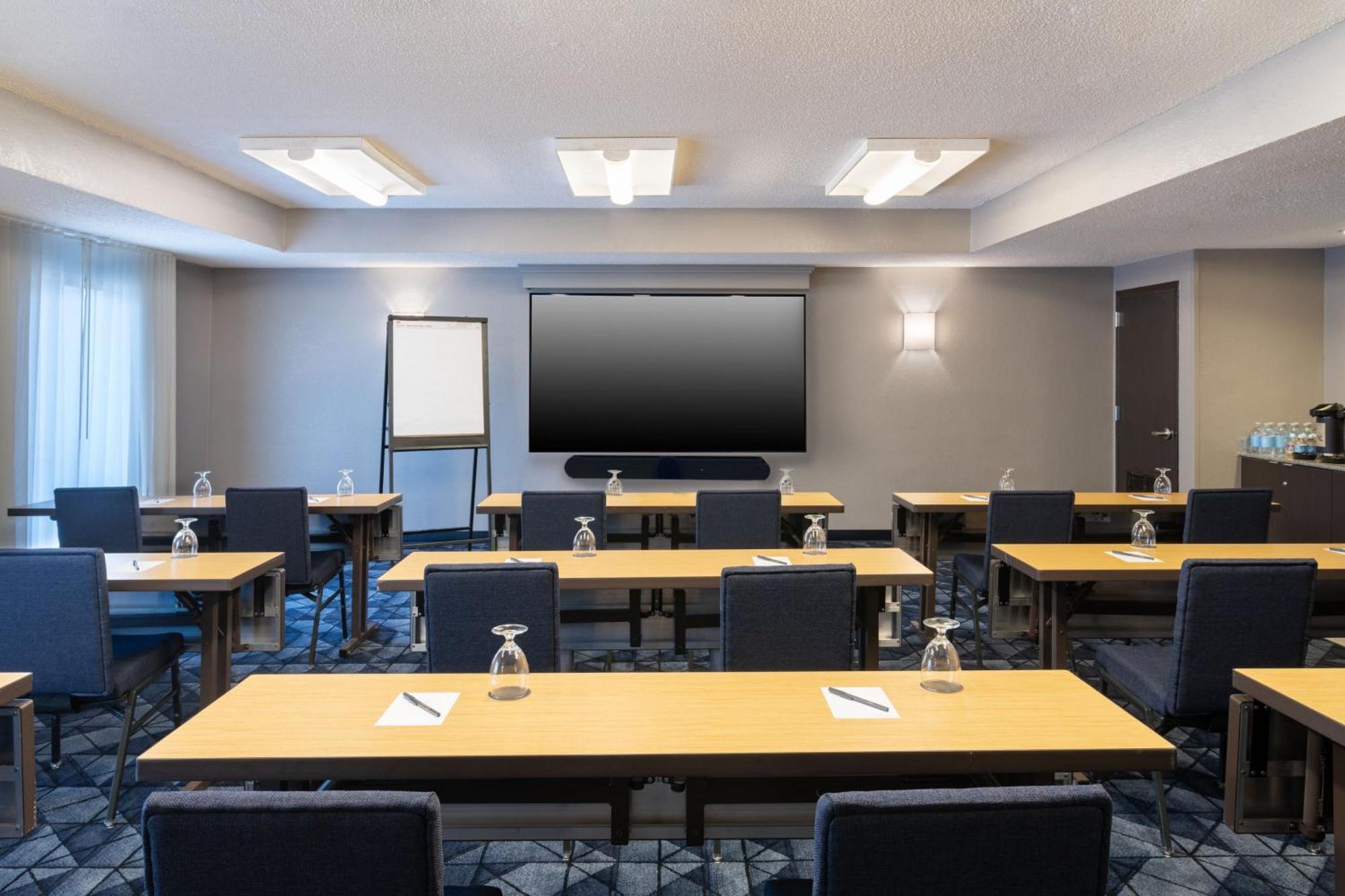 Courtyard By Marriott וסט פאלם ביץ' מראה חיצוני תמונה