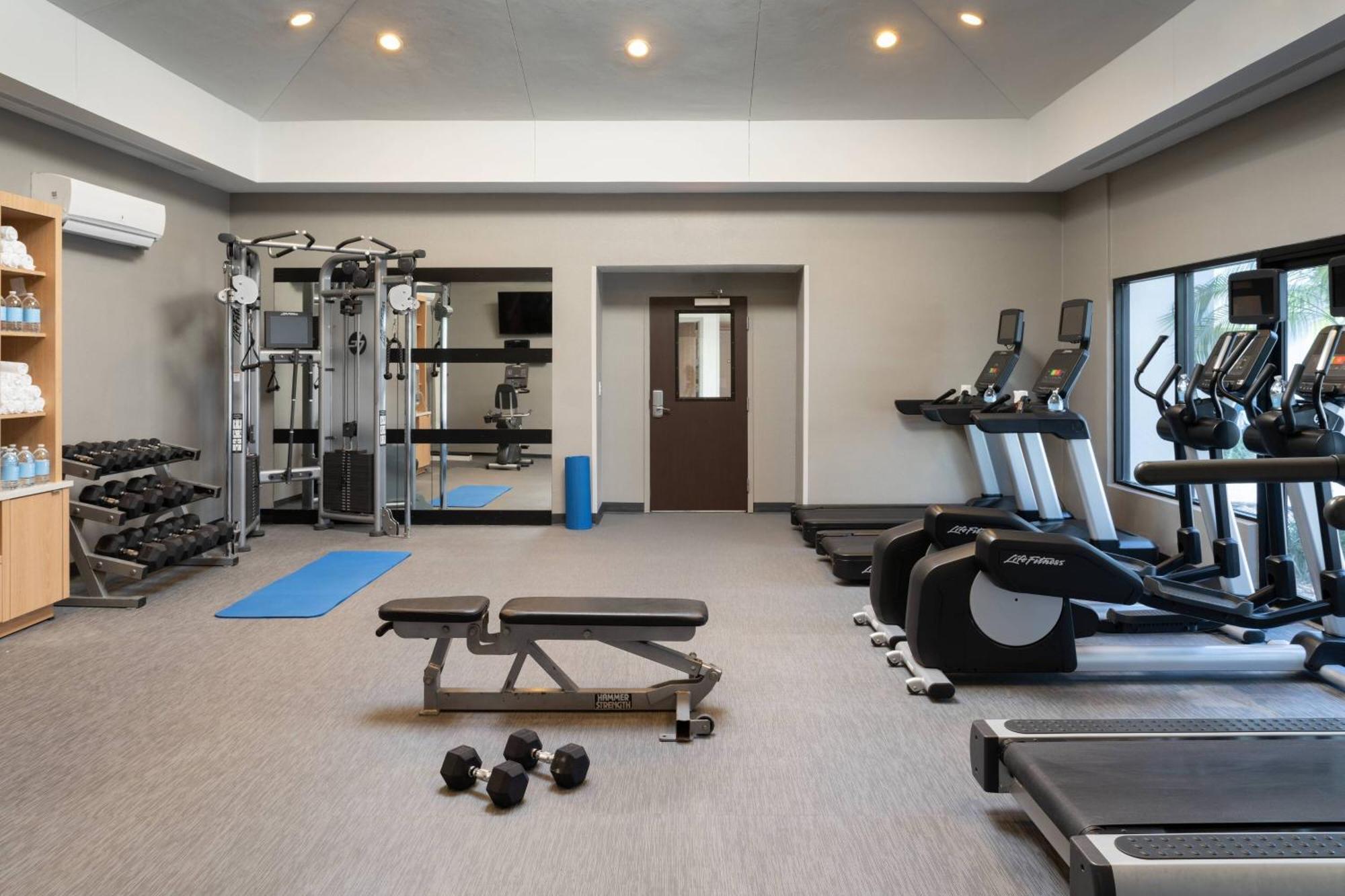 Courtyard By Marriott וסט פאלם ביץ' מראה חיצוני תמונה