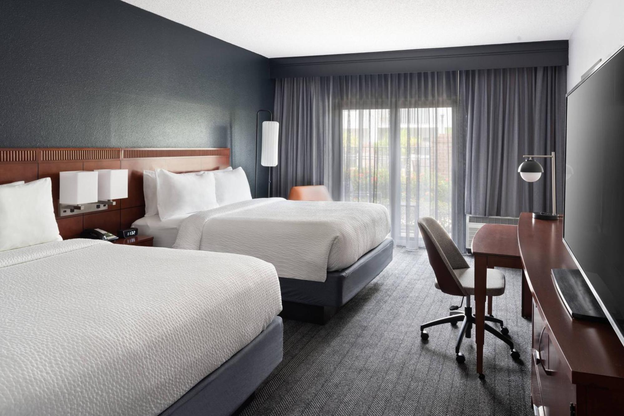 Courtyard By Marriott וסט פאלם ביץ' מראה חיצוני תמונה