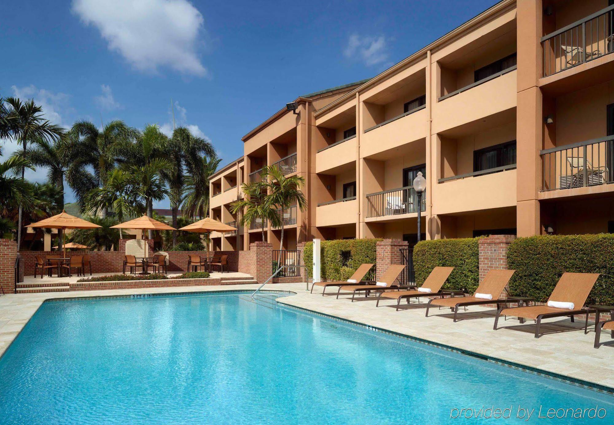 Courtyard By Marriott וסט פאלם ביץ' מראה חיצוני תמונה