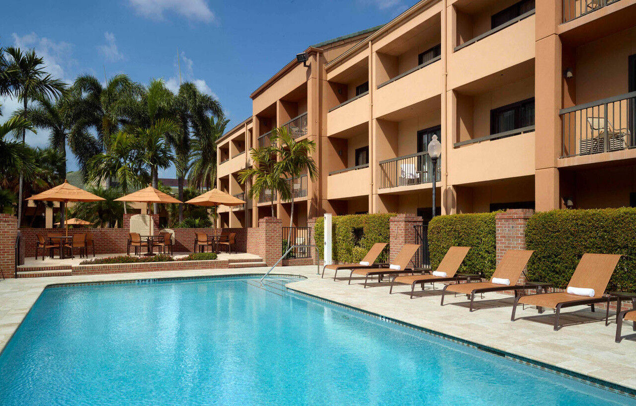 Courtyard By Marriott וסט פאלם ביץ' מראה חיצוני תמונה